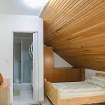 게스트하우스 Familia Panzio 판논할마