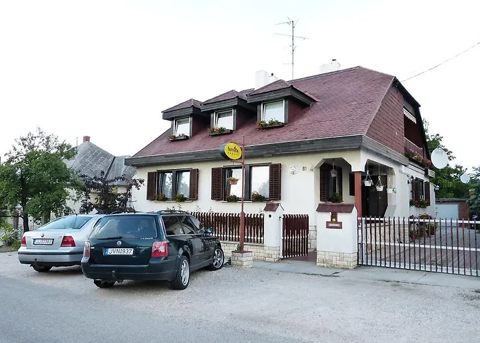 Familia Panzio Konukevi
